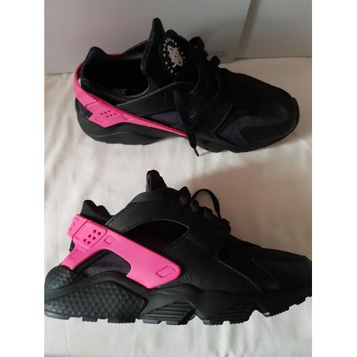 nike huarache femme noir et blanche