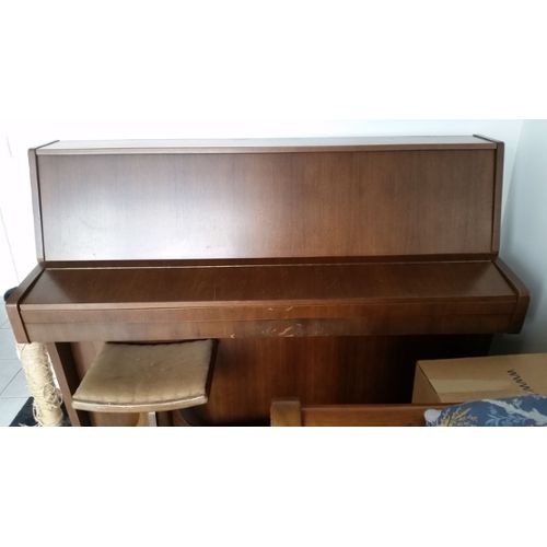 selling a schimmel piano