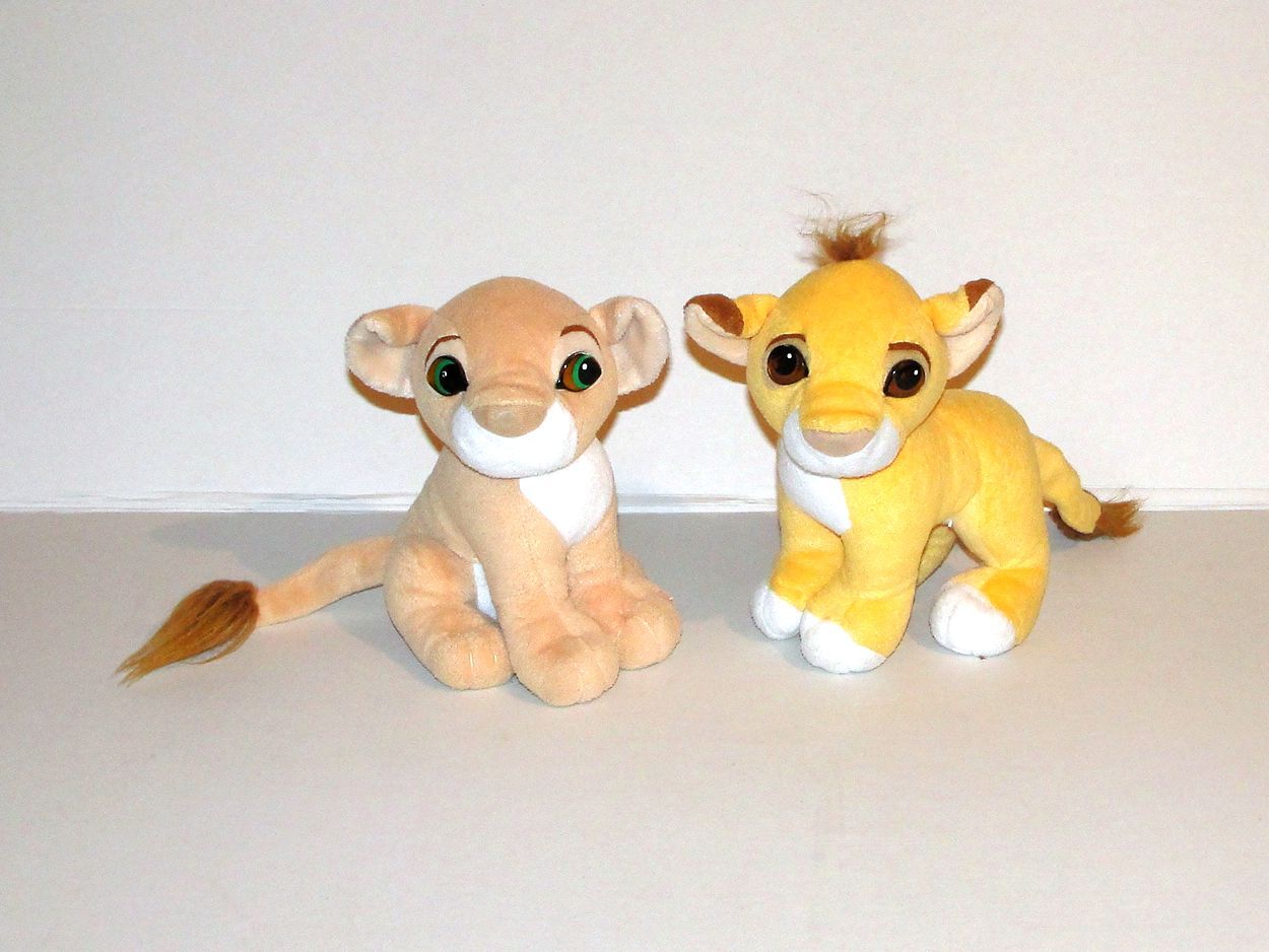 peluche simba géante