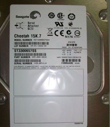 Dell Disque dur 300 Go interne 3.5 SAS 6Gb/ 15000 toursmin pour PowerEdge R300 R410 T100 T110 T410 PowerVault MD3000 Precision T3500 T5500 T7500 - vue 3