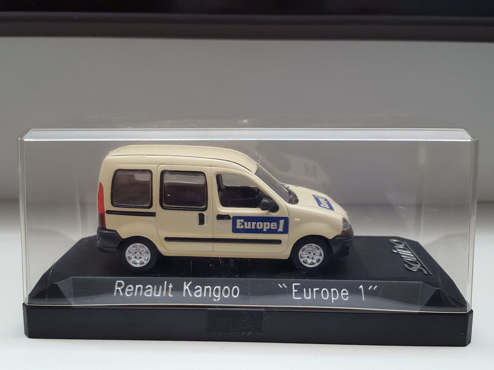 voiture miniature renault kangoo