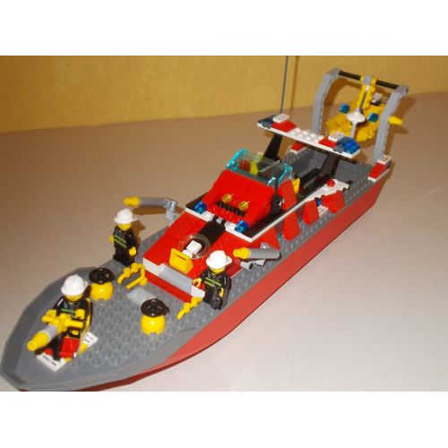bateau pompier lego