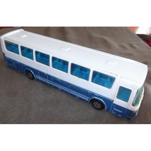 Bus D'Excursion Mercedes 1/55Eme Majorette