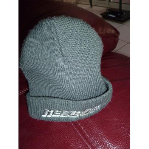 bonnet docker reebok