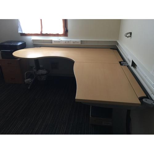 Bureau D Angle Steelcase Strafor Bureaux Rakuten Ecouen Val D Oise Retrait Sur Place