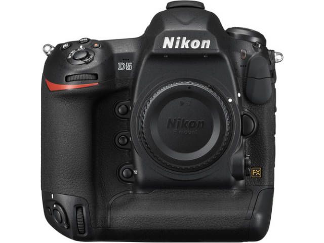NIKON D5 nu noir réflex numérique