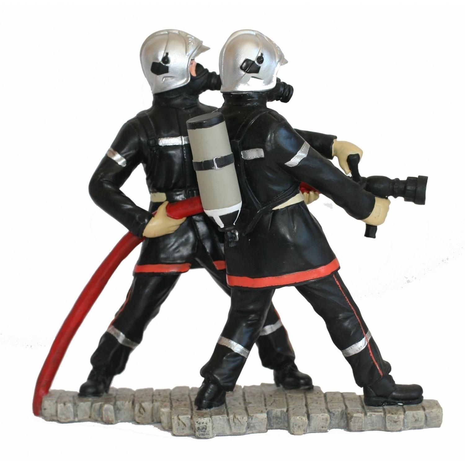 Figurine Deux Pompier Avec Lance À Incendie