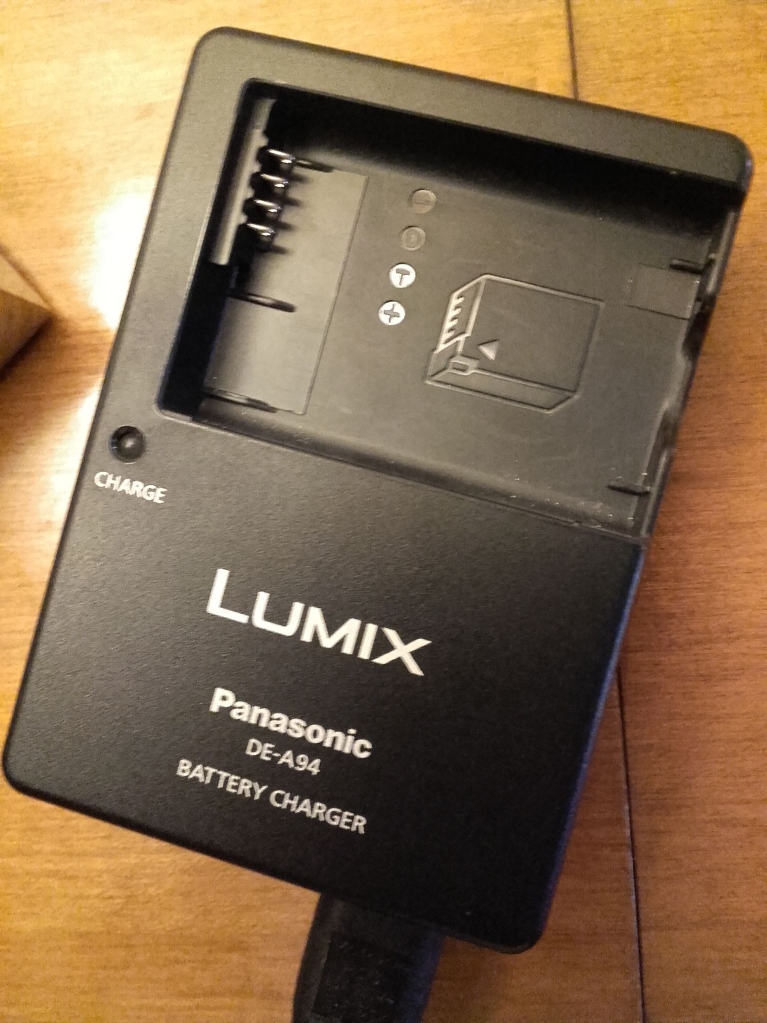 Chargeur pour batterie Panasonic type DMW-BLD10E