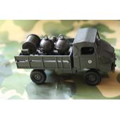 vehicule militaire solido