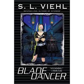 Blade Dancer - S. L. Viehl
