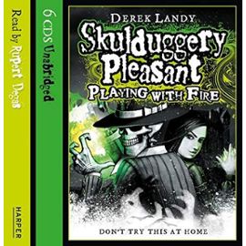 Playing with Fire (Skulduggery Pleasant) - Derek Landy