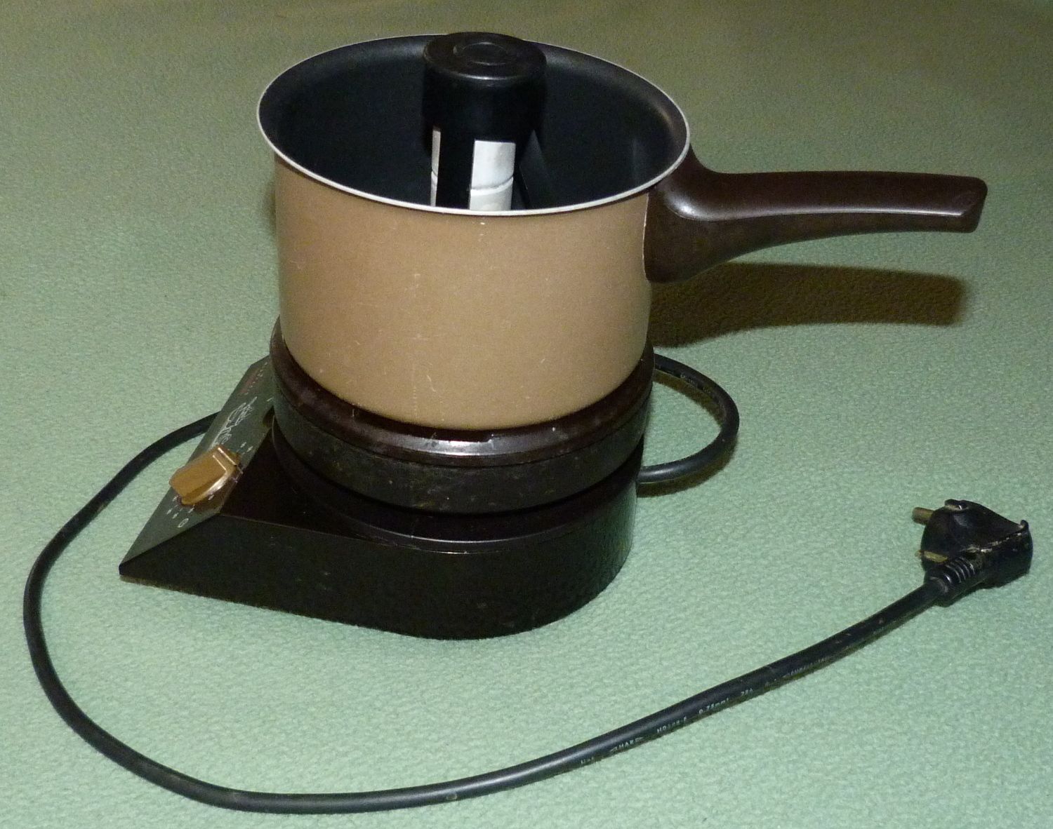 Saucier Electrique d’occasion Plus que 4 exemplaires à 75