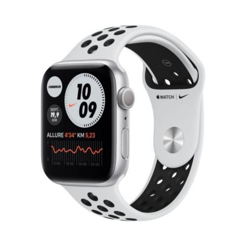 Apple Watch Nike Series 6 Gps, 44Mm Boitier Aluminium Argent Avec Bracelet Sport Platinium Pur/Noir