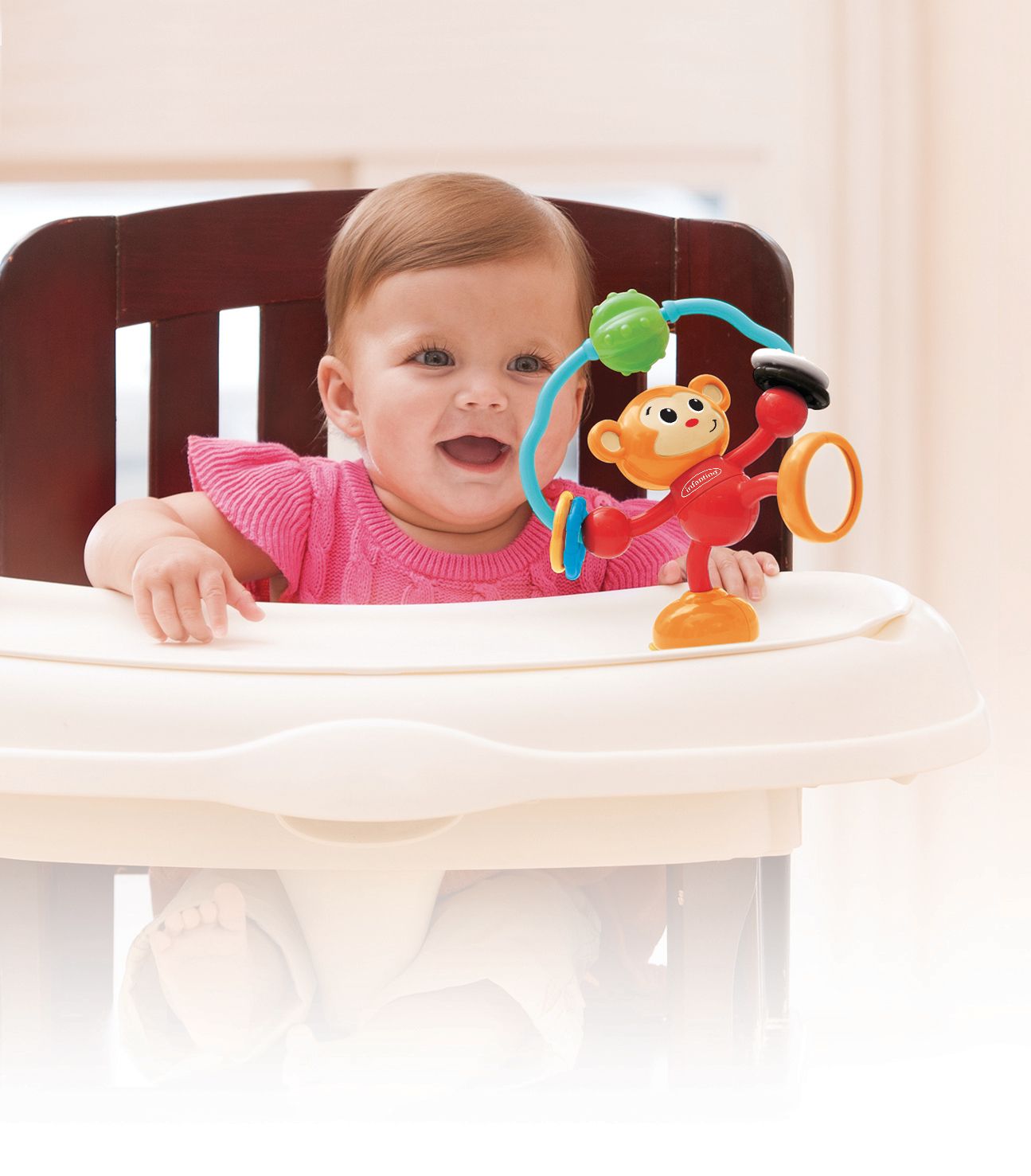 Infantino - Main Line Singe Ventouse
