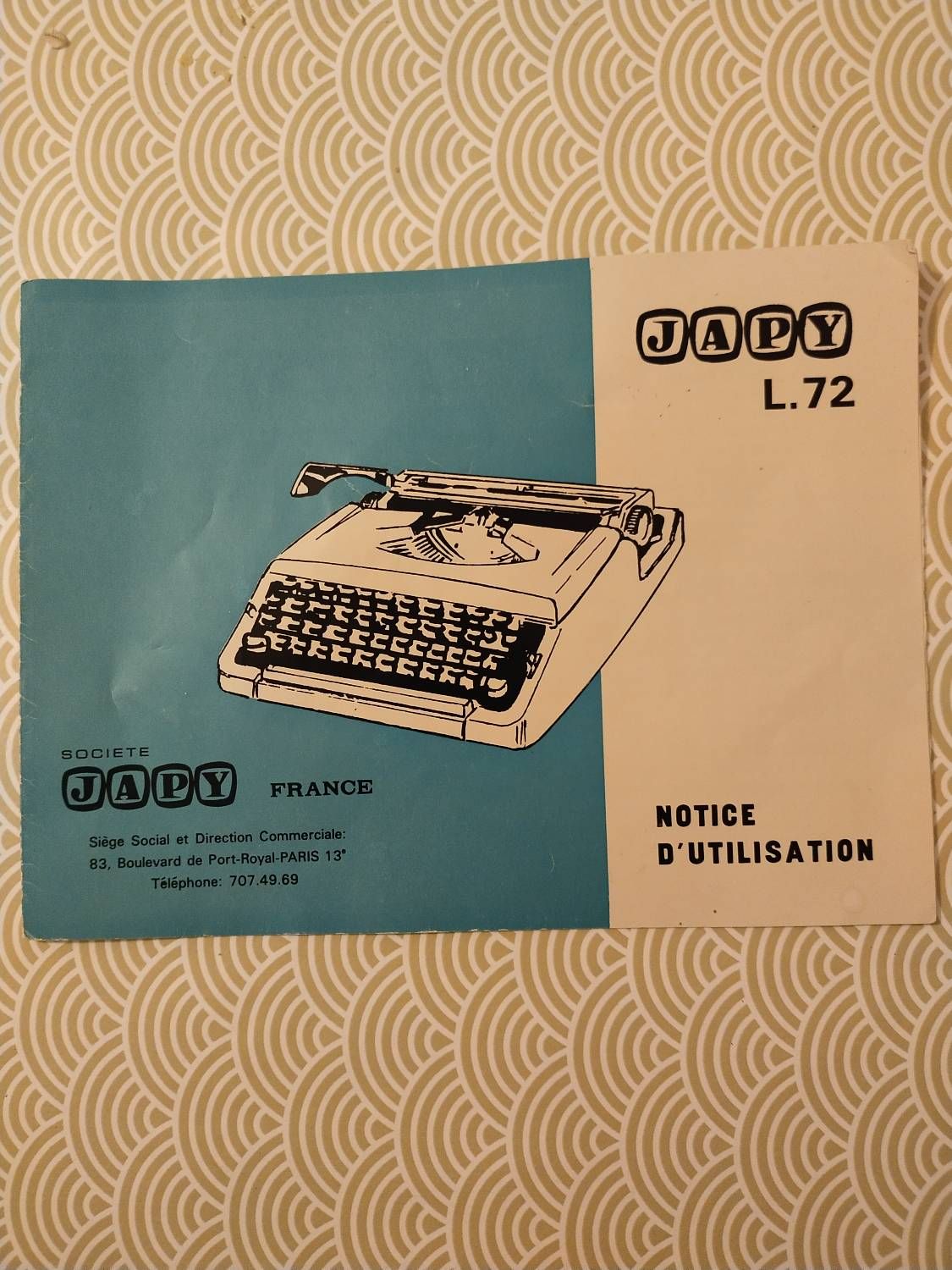 Utilisation machine écrire d'occasion  