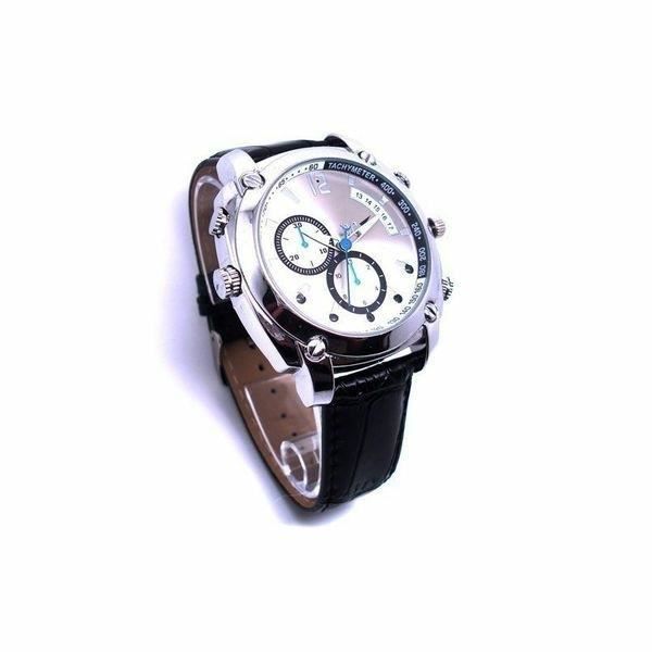 Montre avec caméra espion HD 1080P 8Go Vision nocturne waterproof * Batterie interne : lithium-ion * Autonomie : jusqu'à 3 heures