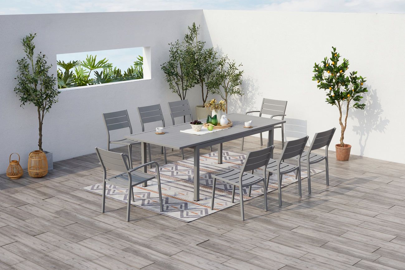 Mezzane : Table De Jardin Extensible 8 Personnes Avec 2 Fauteuils Et 6 Chaises En Aluminium