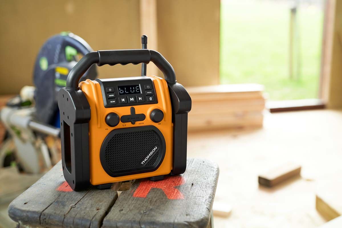 Radio et enceinte de chantier Bluetooth Radio FM AUX in 30 Watts Thomson