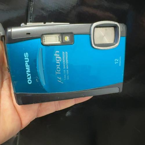 Olympus Μ[Mju:] Tough-6010 - Appareil Photo Numérique - Compact - 12.0 Mp - 3.6X Zoom Optique - Sous-Marin Jusqu'À 3 M - Bleu Turquoise