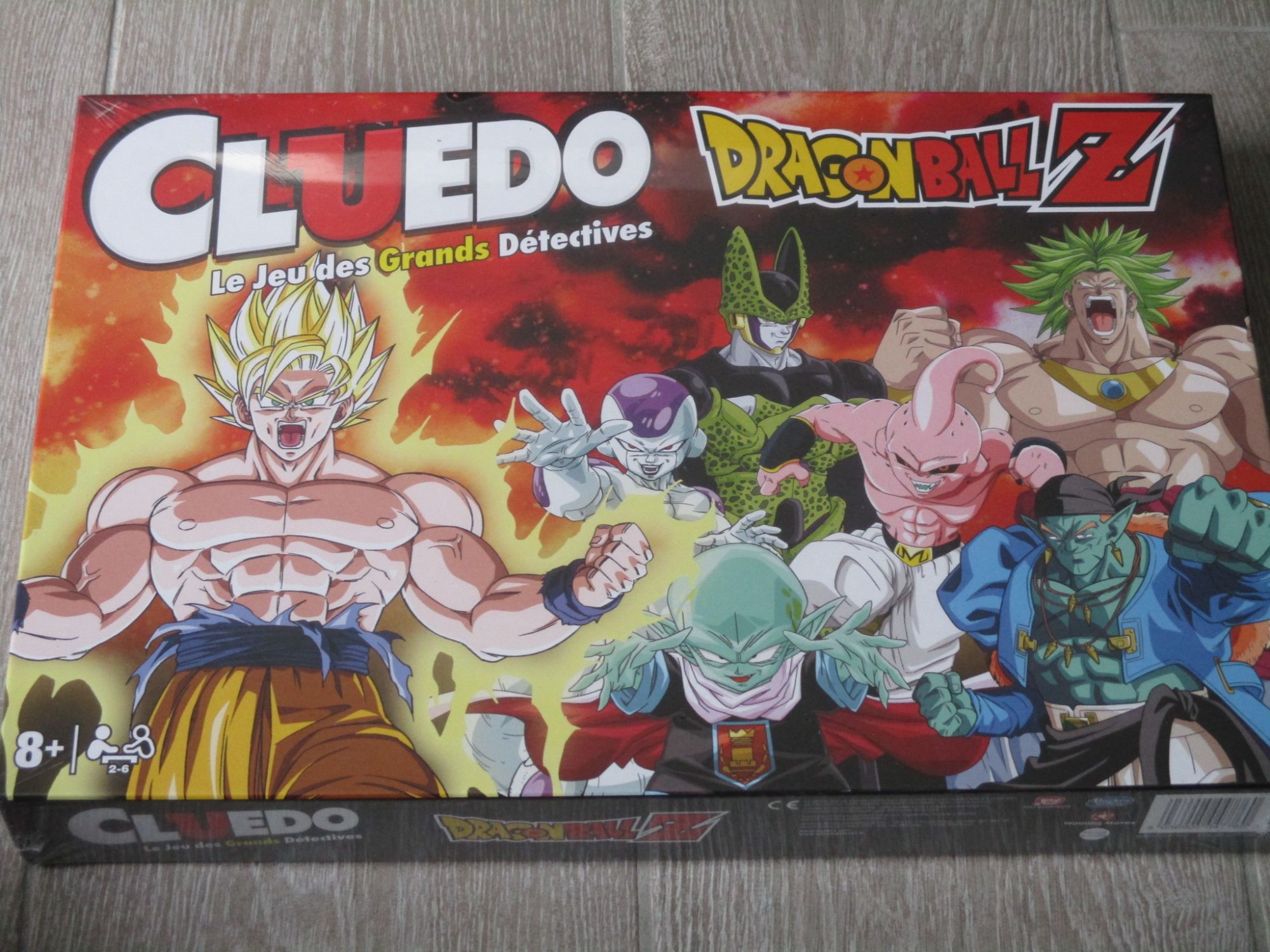 Winning Moves Cluedo Dragon Ball Z Jeux de Table mystère pour Toute la Famille WM02056 SPA 6