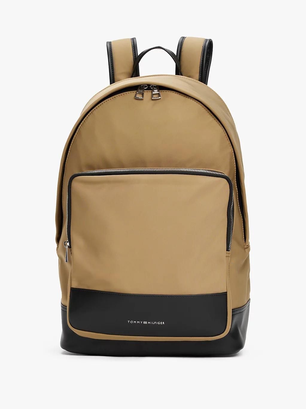 Sac à dos TH Business à logo en métal TH BUSINESS NYLON BACKPACKSandalwood