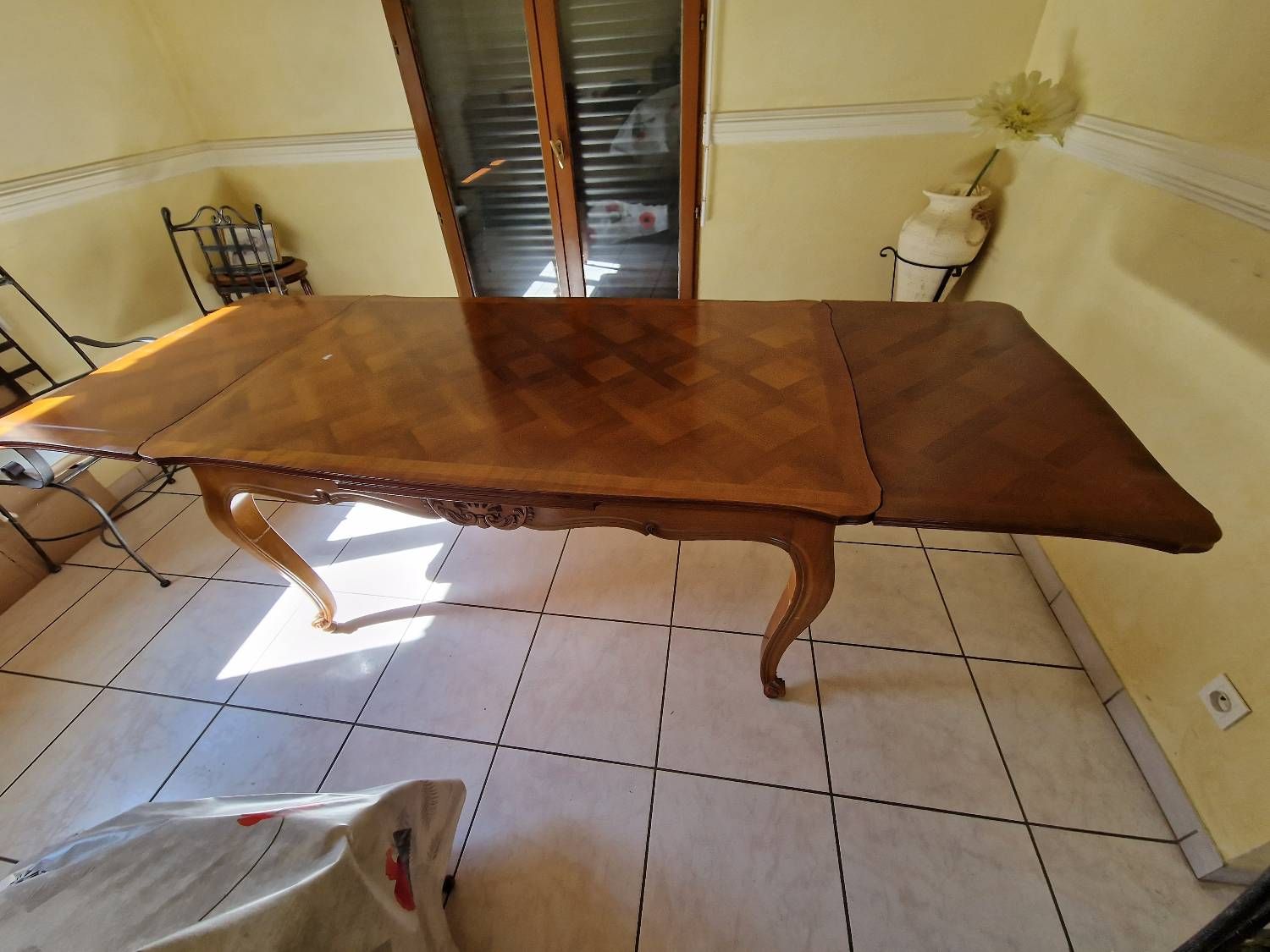 Table À Manger 6 Places Avec 2 Rallonges Pour 10 Personnes