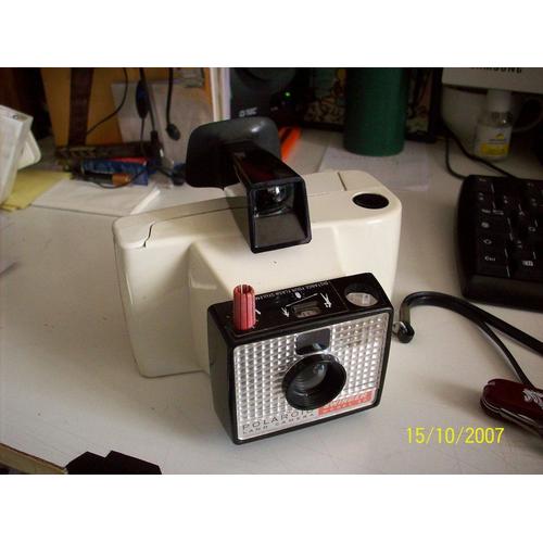 Polaroid Swinger Model 20