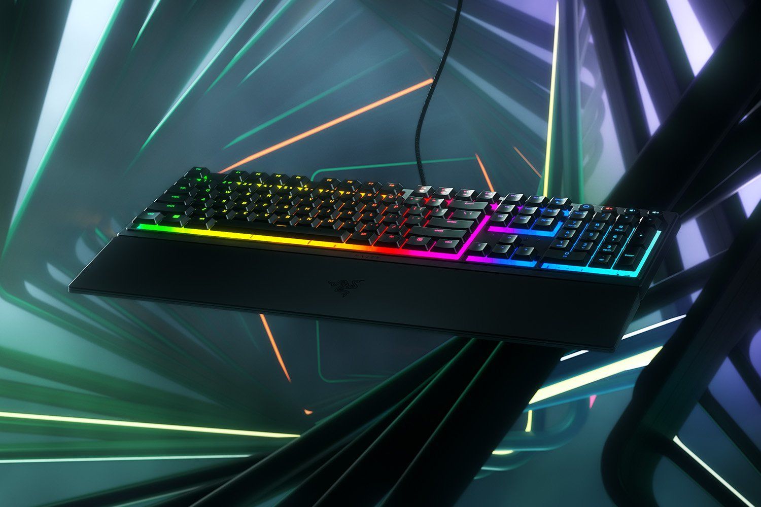 Razer Ornata V3 Clavier Gamer à Profil Bas Switches Méca Membrane Repose Poignet Ergonomique RGB Chroma Touches en ABS Vernies aux UV Clavier US |