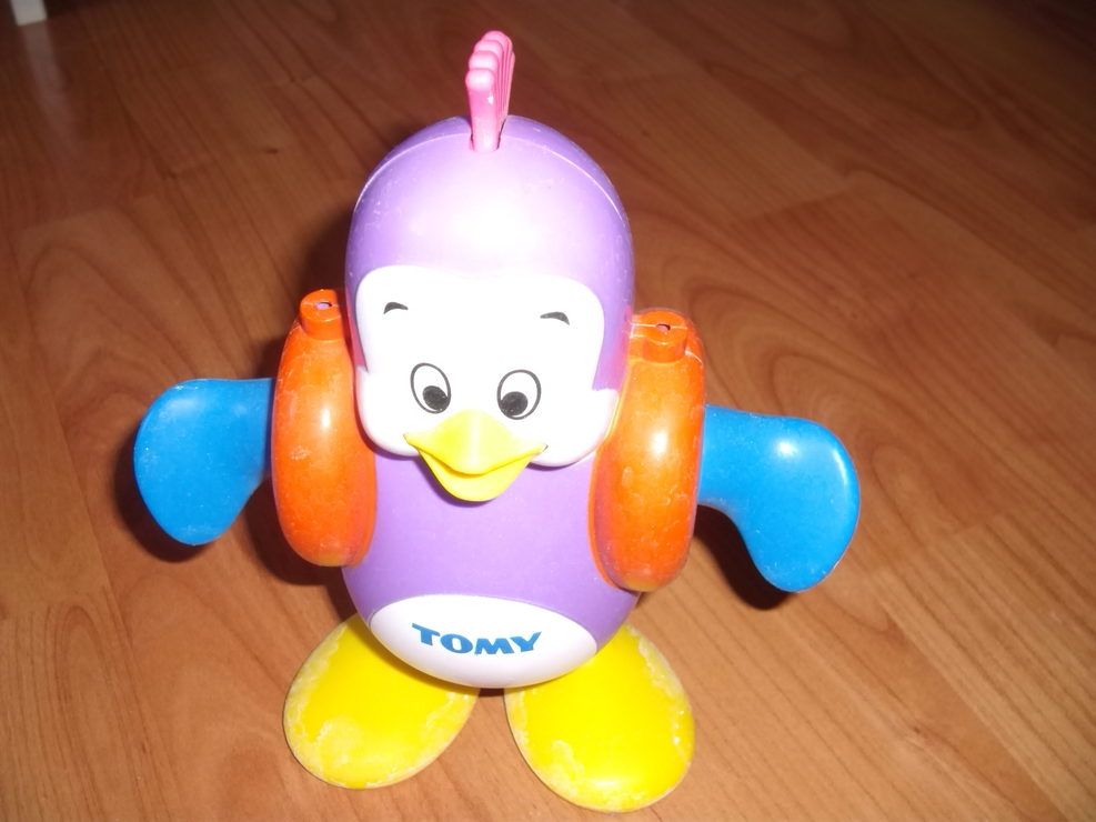 jouet bain pingouin tomy