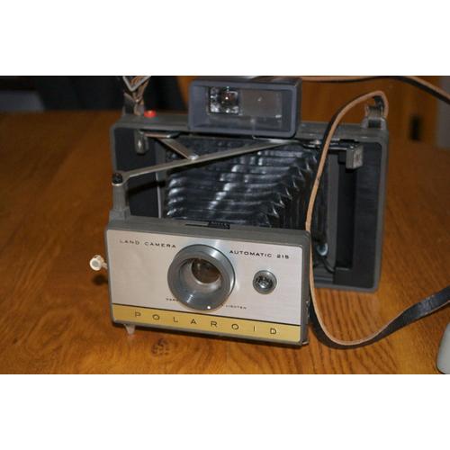 Polaroid 215
