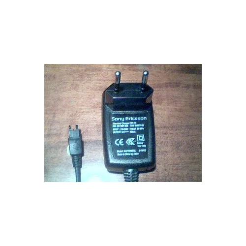 Sony Ericsson Cst-13 - Chargeur De Batteries (Connecteur Pour T