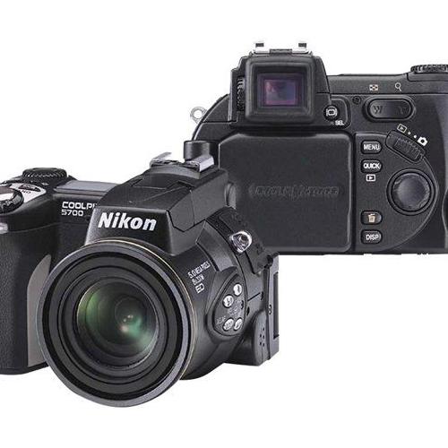 Nikon Coolpix 5700 Compact 5 Mpix Noir