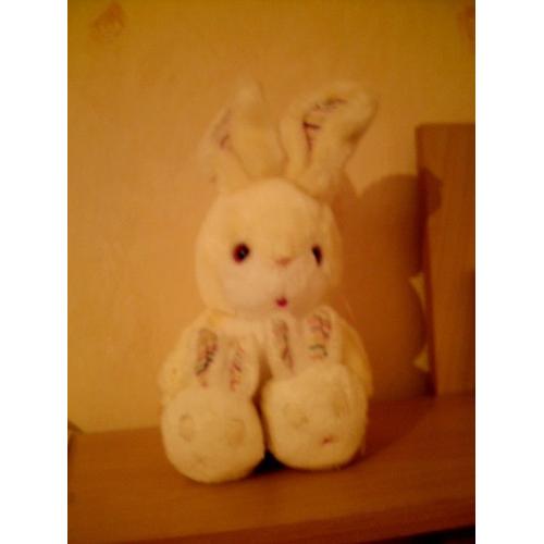 peluche lapin jaune