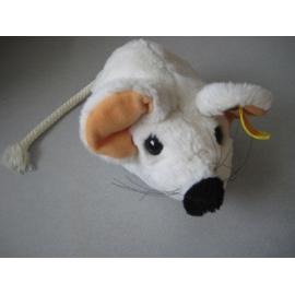 peluche souris blanche