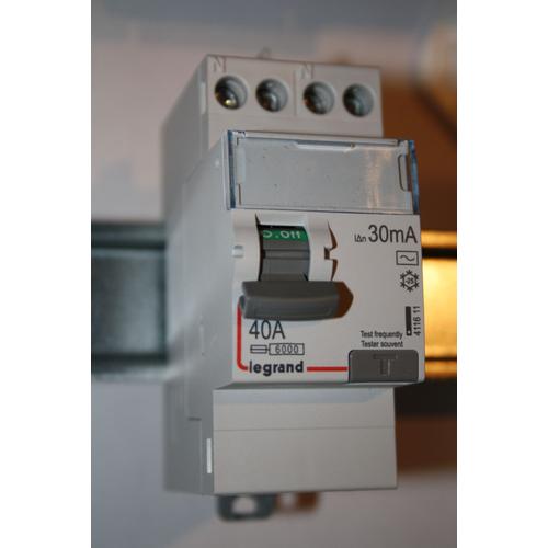 MATT satin chrome brossé plat 3 Gang interrupteur 10 amp triple 3G 2 voie
