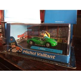 voiture de sport miniature