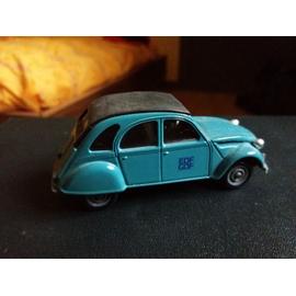 voiture miniature 2cv