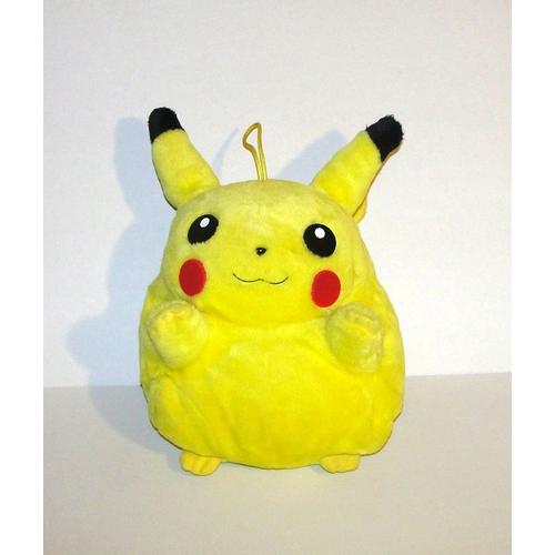 peluche pikachu