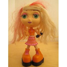 poupee grosse tete