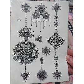 Tatouage Temporaire Noir Main Poignet Mandala Perles