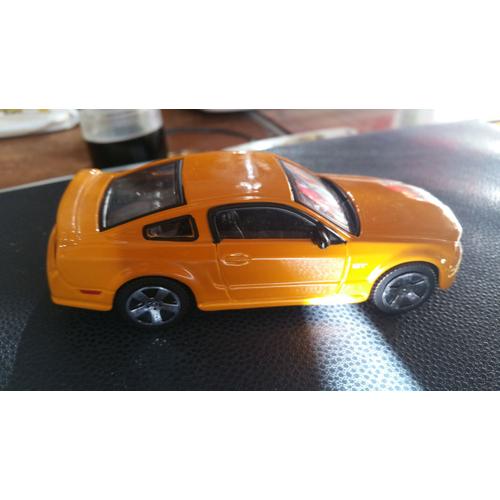 voiture miniature mustang